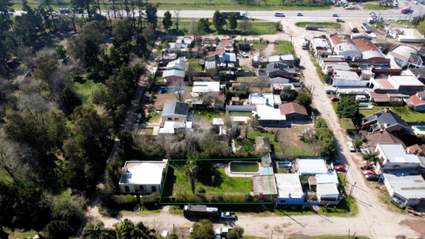 Casa Quinta - Quincho sobre 705 m2 en Haití al 700. - Imagen 9