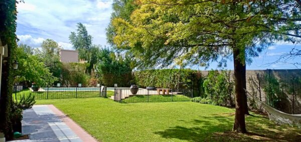 Oportunidad Venta por Viaje. Importante Casa Barrio Cerrado "Altos del Carmen" UF-18 - Imagen 17
