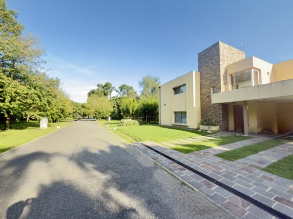 Importante Propiedad en Barrio Privado "El Molino" 340m2- Villa Adriana, Cañuelas - Imagen 12
