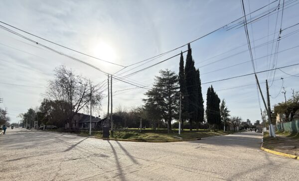 Importante terreno en calles 1ro de Mayo y Tucumán, Barrio Primero de Mayo. - Imagen 3