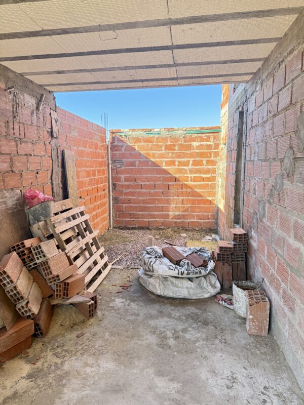 OPORTUNIDAD ÚNICA EN PETIÓN CHICO - CASA MODERNA EN ETAPA FINAL - Imagen 27