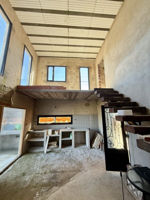 OPORTUNIDAD ÚNICA EN PETIÓN CHICO - CASA MODERNA EN ETAPA FINAL - Imagen 32
