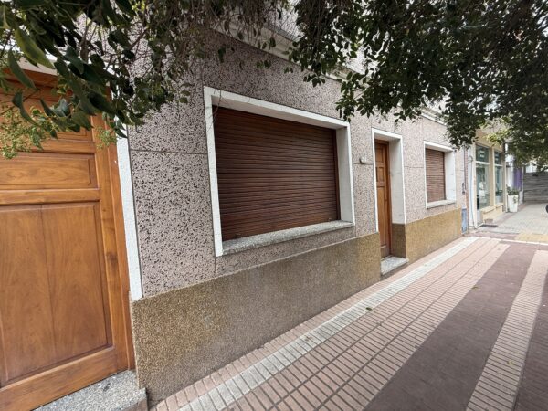 Excelente propiedad en el centro de Cañuelas, San Martin 353.