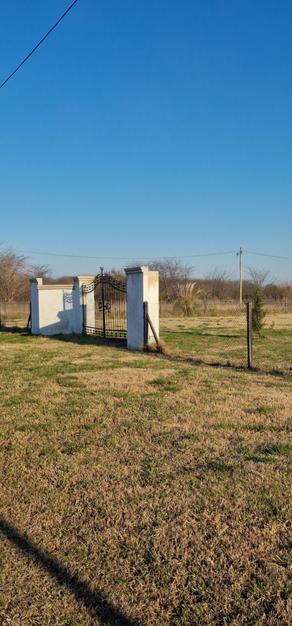 Importante terreno de 2097m2  con piscina en calle Interna - "Barrios del Sur", Cañuelas. - Imagen 11