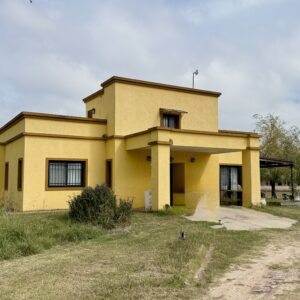 Quinta en calle Beltrán 1579 entre calle Chacras del Alba y Calle 3. - Chacras del Alba