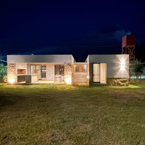 Casa de Piedra - a estrenar en Vicente Casares, Cañuelas.